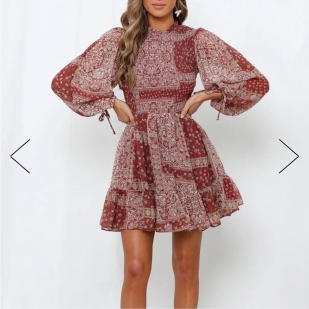 NWT Hello Molly ruffle neck pattern fit and flare mini dress size 4